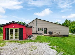 61121 Meek Rd, Jacobsburg, OH 43947