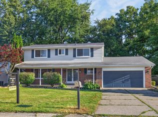 16072 Wrotham Ct, Clinton Township, MI 48038