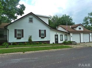 1110 S 14th St, Pekin, IL