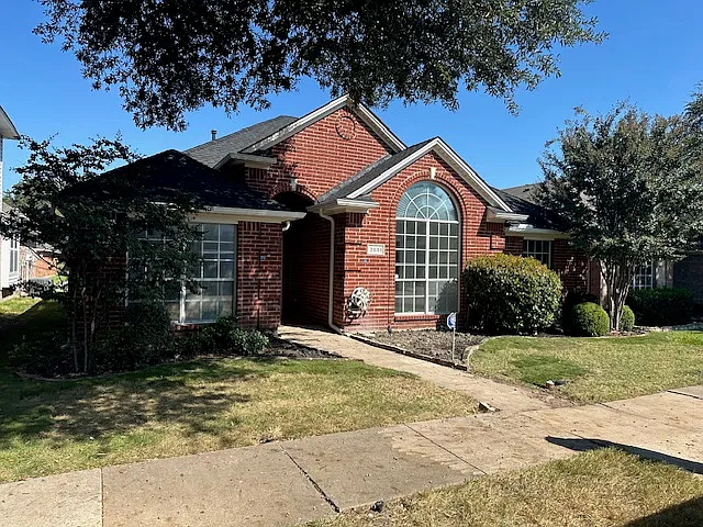3 bed, 1658 sqft, $3,050 — Photo 2