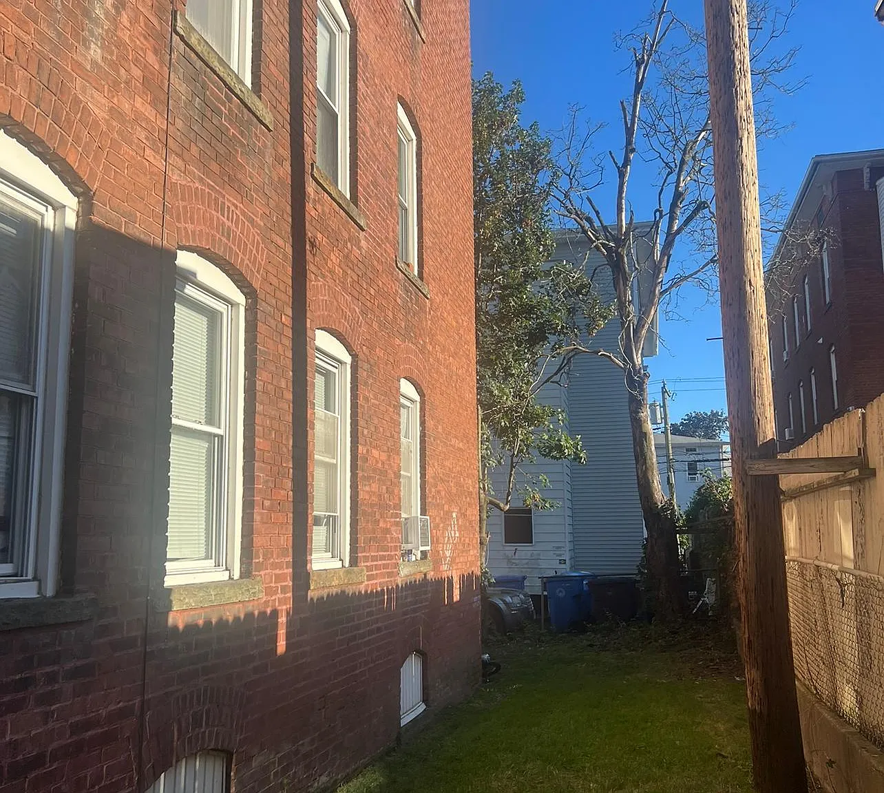 76 Silver St — Photo 2