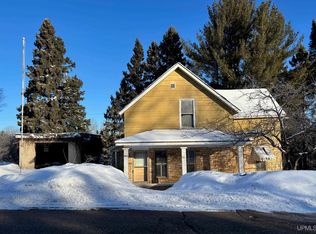 162 Saginaw St, Ishpeming, MI 49849