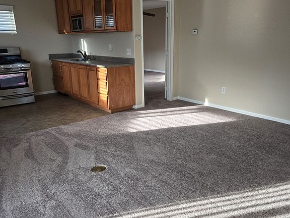 3rd image of 13088 Nelliebell Dr
