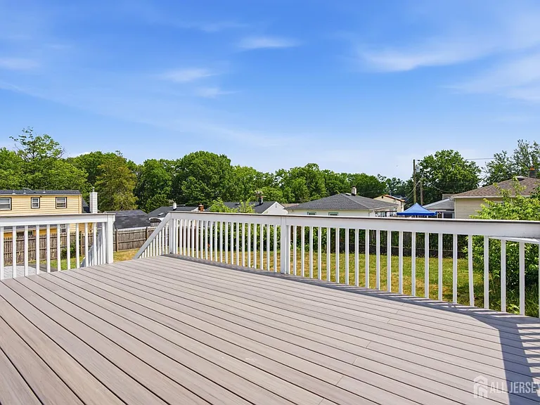 264 E George Pl — Photo 26