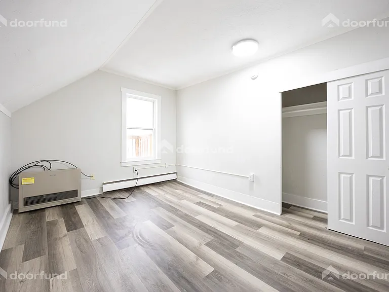 377 Union Ave #7 — Photo 10