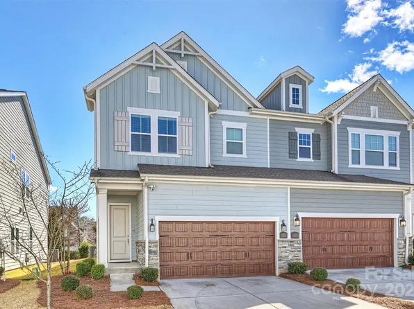 11013 Cobb Creek Ct, Charlotte, NC 28277