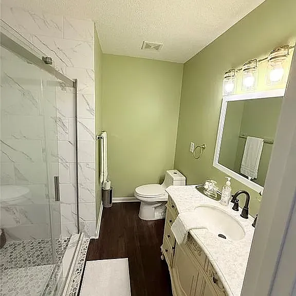 Whitestone Pl — Photo 6