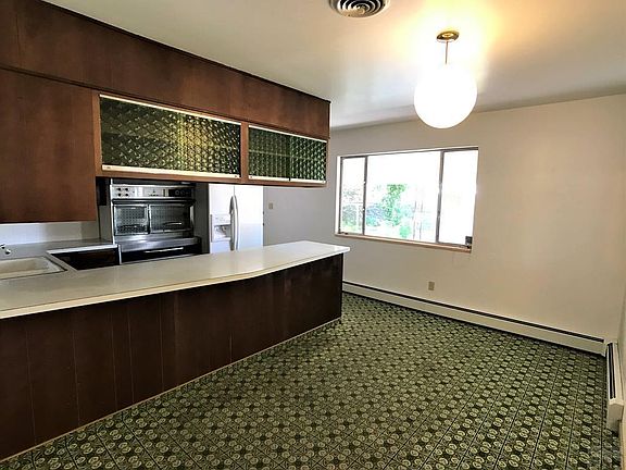 5th image of 51 Loyola Ln