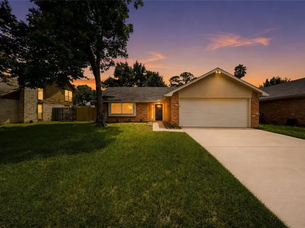 16310 Emberwood Dr, Houston, TX 77070