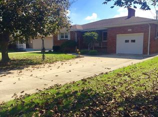 352 Geneva Ave, Struthers, OH 44471