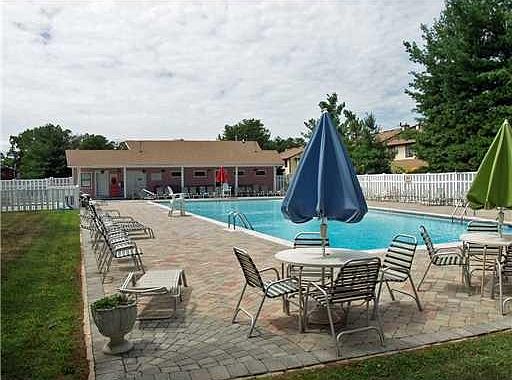 Swimming Pool next to Townhouse