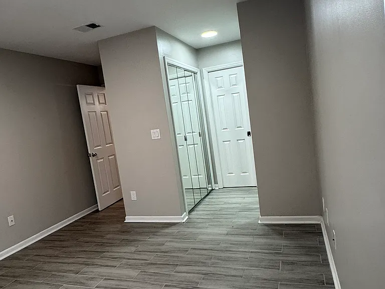 7801 Renaissance Ct — Photo 17