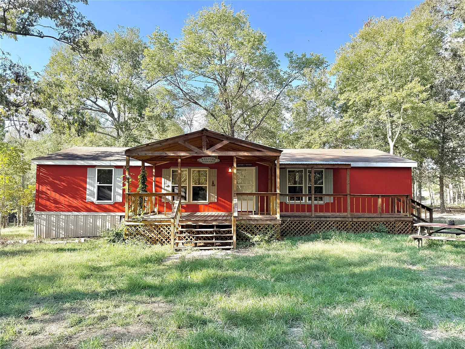 3 bed, 2.0 bath, 1568 sqft, $1,700 — Photo 2