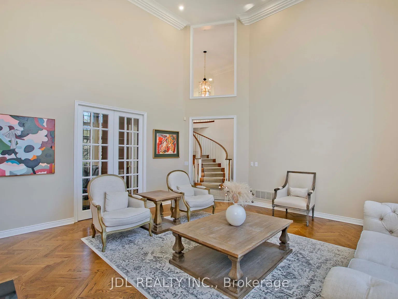 6 bed, $7,900 — Photo 4