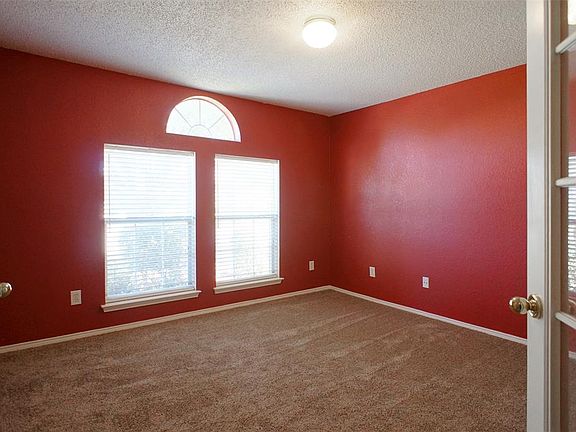 4th image of 8617 Stetson Dr