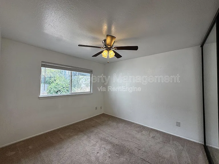 411 E O St #419 — Photo 8