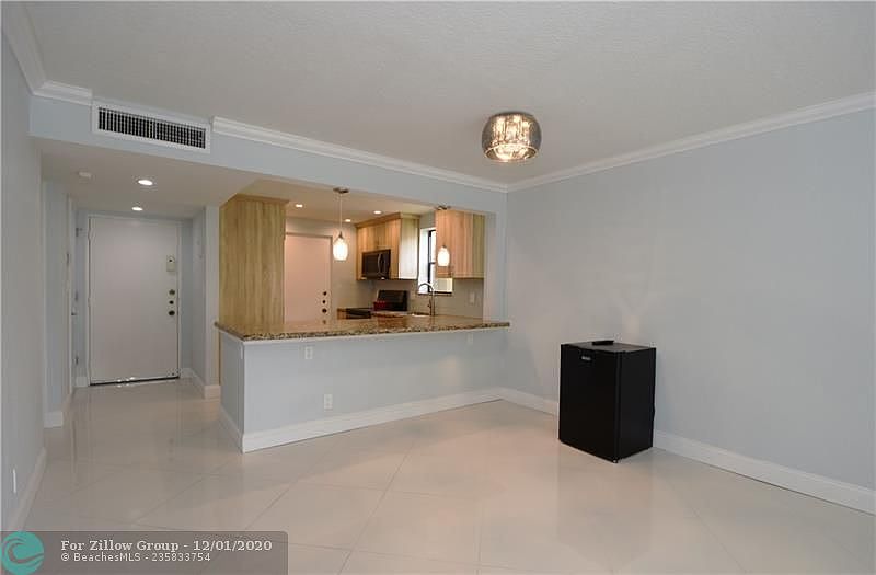 1st image of 2307 S Cypress Bend Dr APT 206