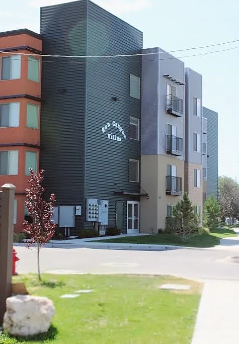 1 bed, 672 sqft, $1,150 — Photo 4