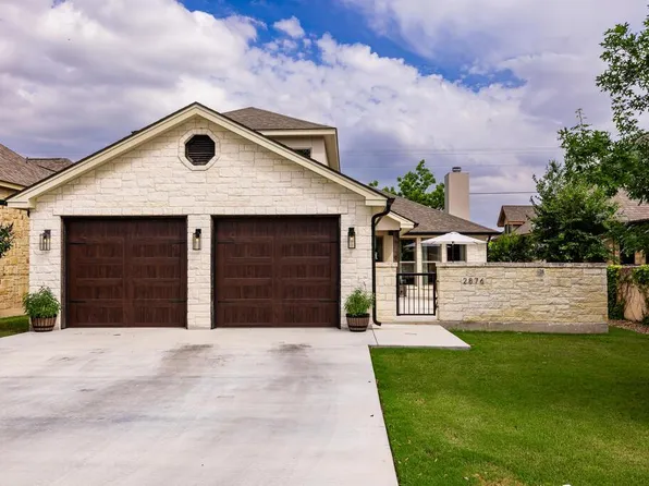 2876 Rock Barn Dr, Kerrville, TX 78028