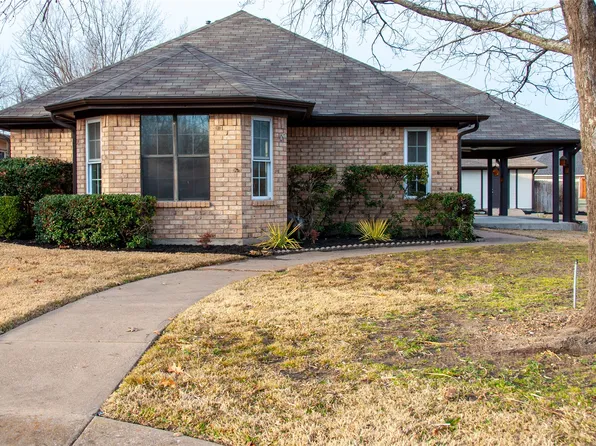 3104 Canton St, Greenville, TX 75402
