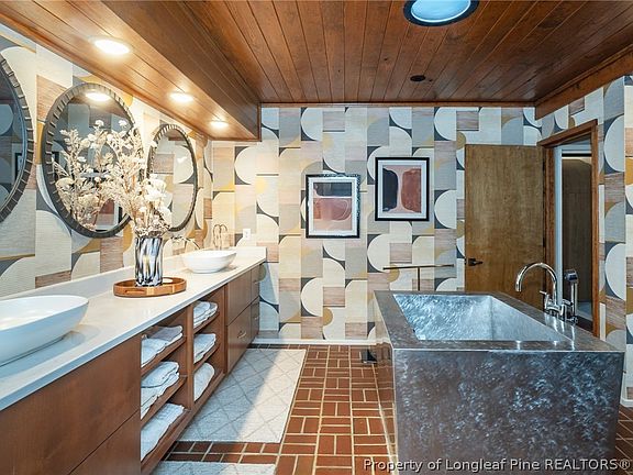 30th image of this home