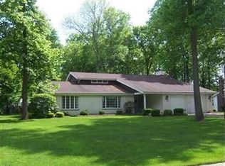 823 Lincoln St, Amherst, OH 44001
