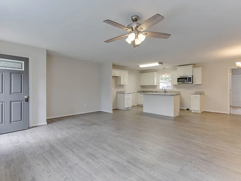 213 Clemwood Pkwy — Photo 5
