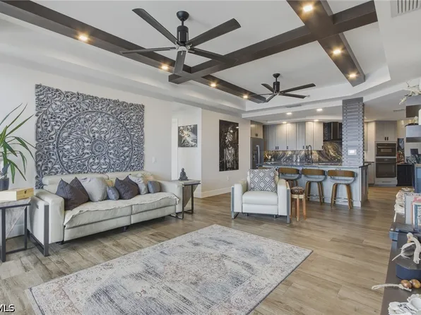 2743 1st St APT 904, Fort Myers, FL 33916