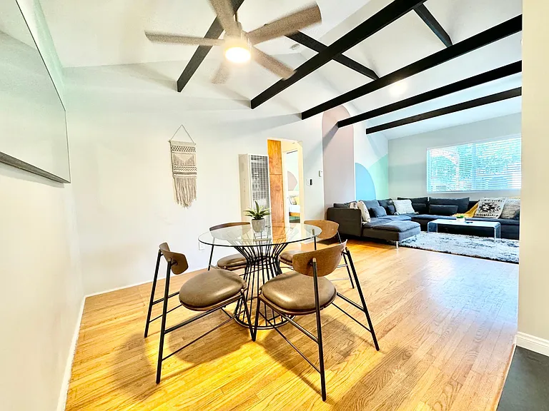 1861 Oliver Ave — Photo 13