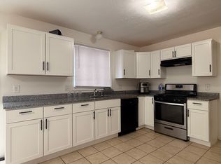 25 Travis St, Worcester, MA 01604