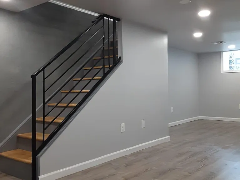 574 E Herman St — Photo 13