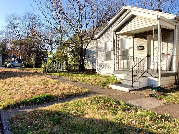 2nd image of 1304 E Illinois St