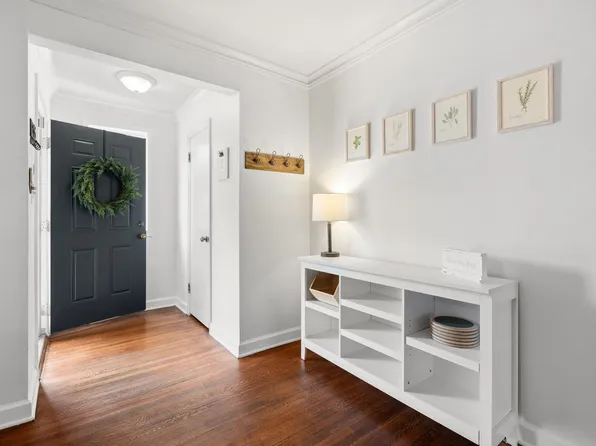 1207 W Perkins Rd, Memphis, TN 38117