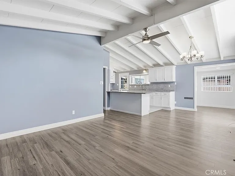 533 S Devon Rd — Photo 10