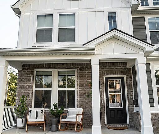 3rd image of 1054 Wald Ct