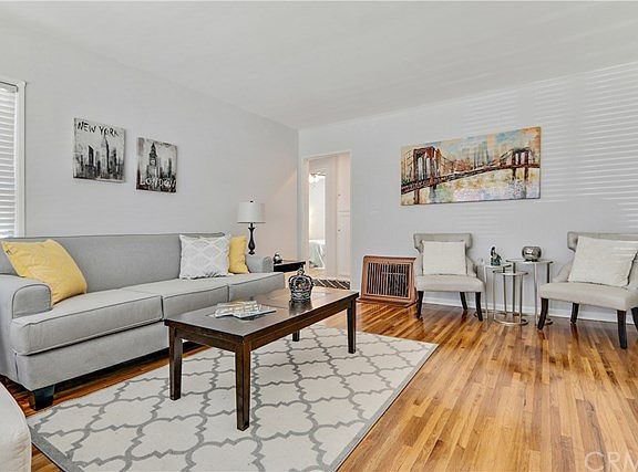 4th image of 5834 Dashwood St