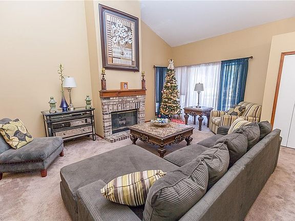 5th image of 14936 Carol Dr