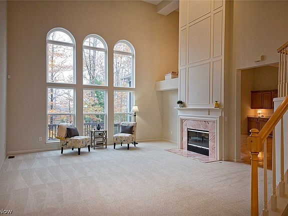 2nd image of 725 Sagewood Dr