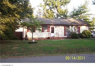 1st image of 1 Forest Ave