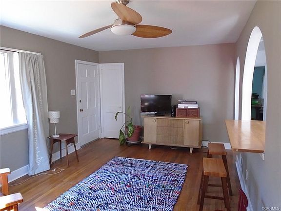 4th image of 2002 Oakwood Ln