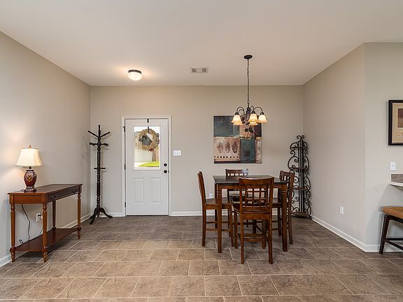5th image of 14501 Kelsey Dr