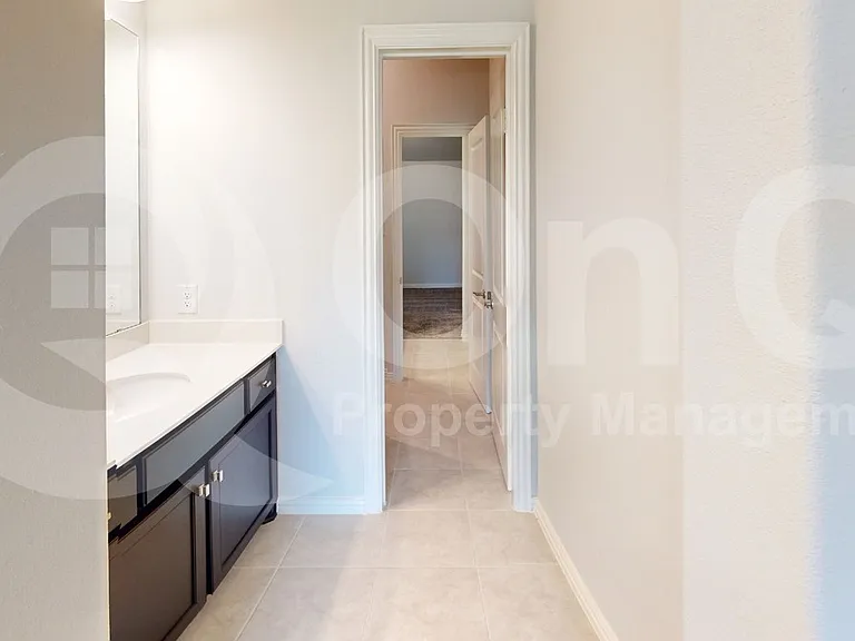 13591 Vineyard Ln — Photo 23