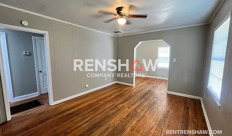 4011 Victor Dr — Photo 3
