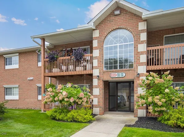 10365 Glenway Dr APT 205, Twinsburg, OH 44087