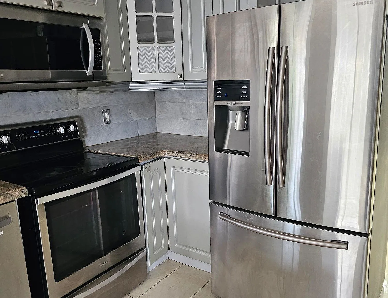 6 bed, $995 — Photo 4