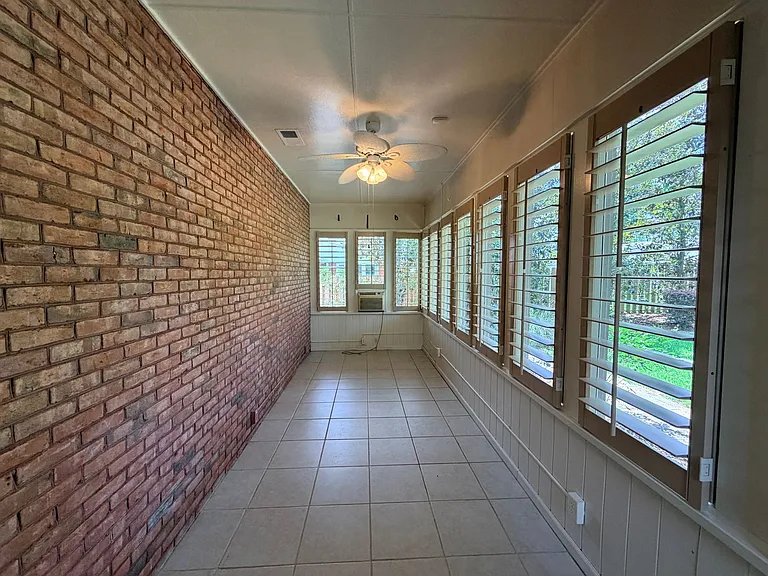 1009 Williamsburg Dr — Photo 38