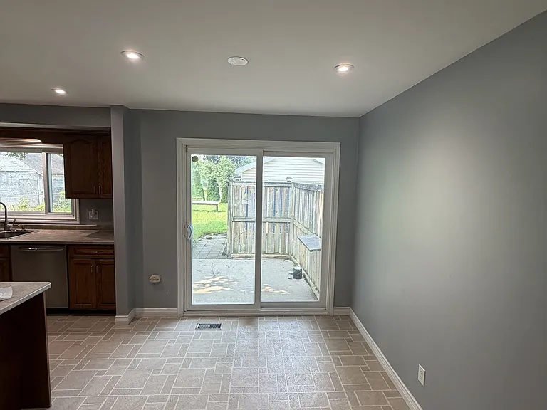 49 Jane St — Photo 4