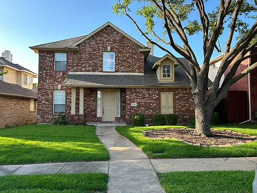 2612 Aspen Dr Photo 1