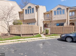 37 Greythorne Woods Cir, Wayne, PA 19087