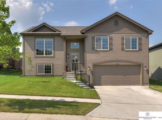 14612 Craig St, Bennington, NE 68007